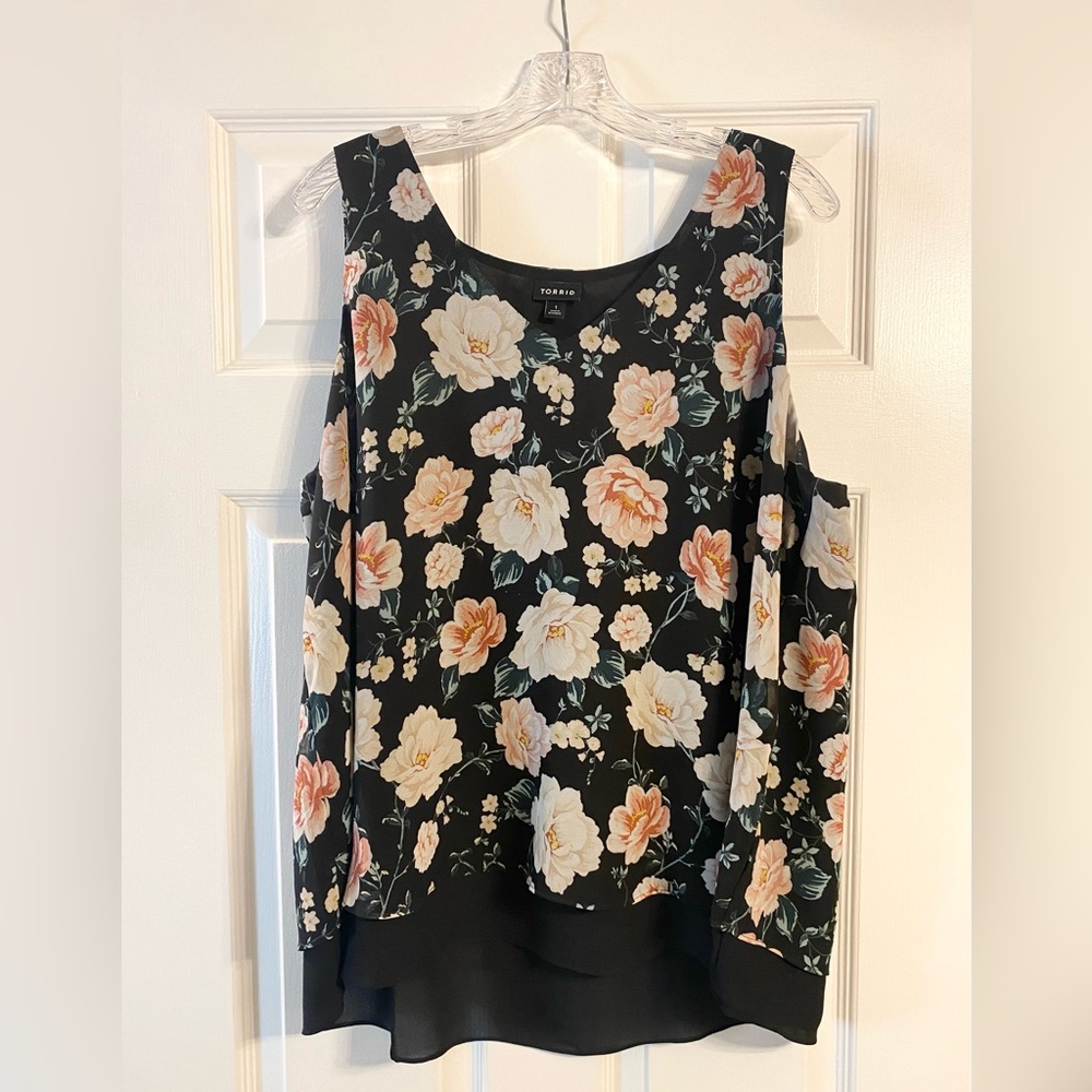 Torrid Black Floral Tank Top Size 1 (XL)